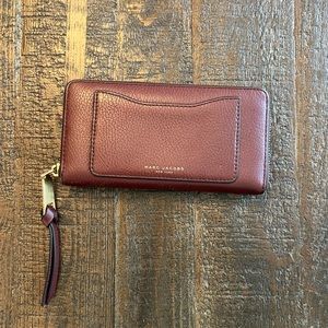 Marc Jacobs Zip Wallet
